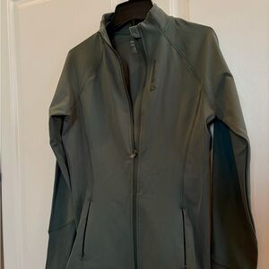 Brand New Reebok Women's ports Club Performance Jacket